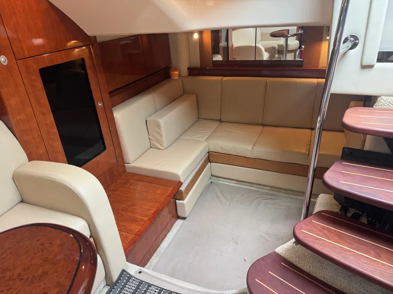 Slide: The Image of Sea Ray 40 Sundancer 2006 - 19