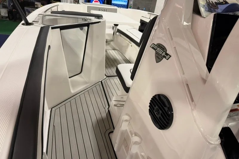 Slide: The Image of 2025 Yamaha Boats 255 FSH Sport E interior with sleek design and modern features. - 11
