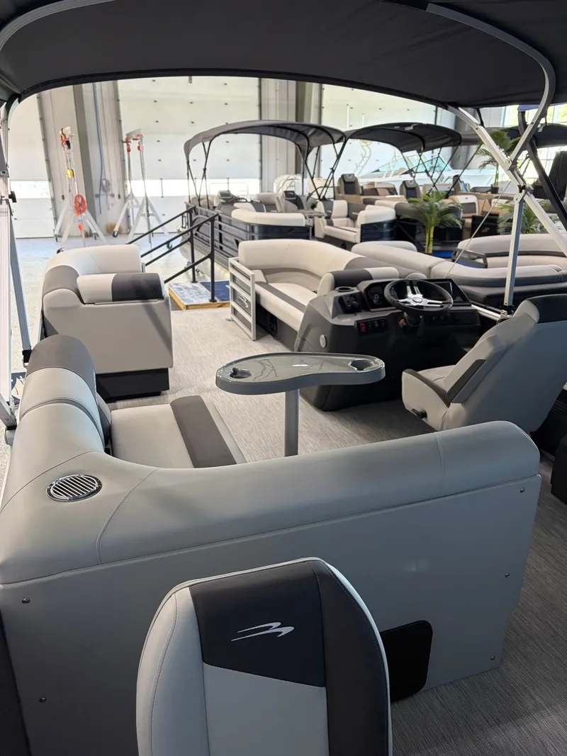 Slide: The Image of Bennington 22 S1 FISH AND CRUISE 2027 - 13