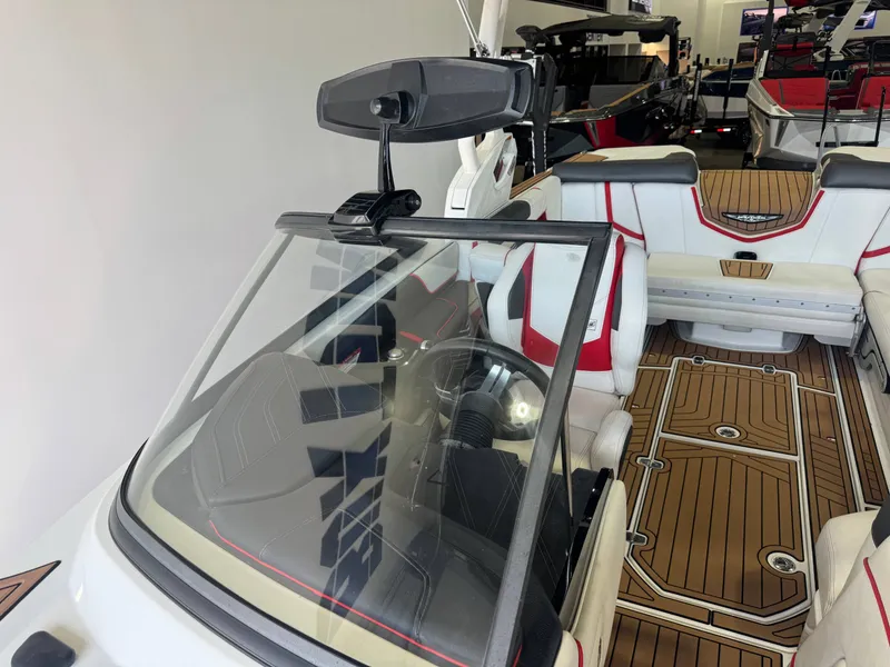 Slide: The Image of Nautique Super Air Nautique G23 2018 - 20