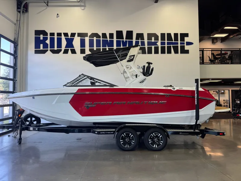 Slide: The Image of Nautique Super Air Nautique G23 2018 - 4