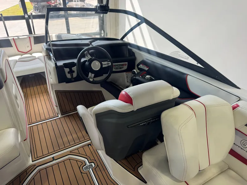 Slide: The Image of Nautique Super Air Nautique G23 2018 - 24
