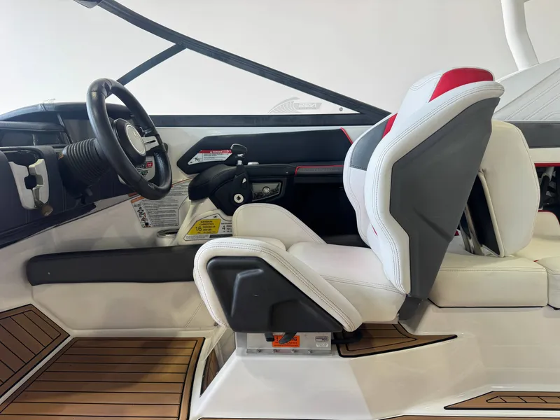 Slide: The Image of Nautique Super Air Nautique G23 2018 - 23
