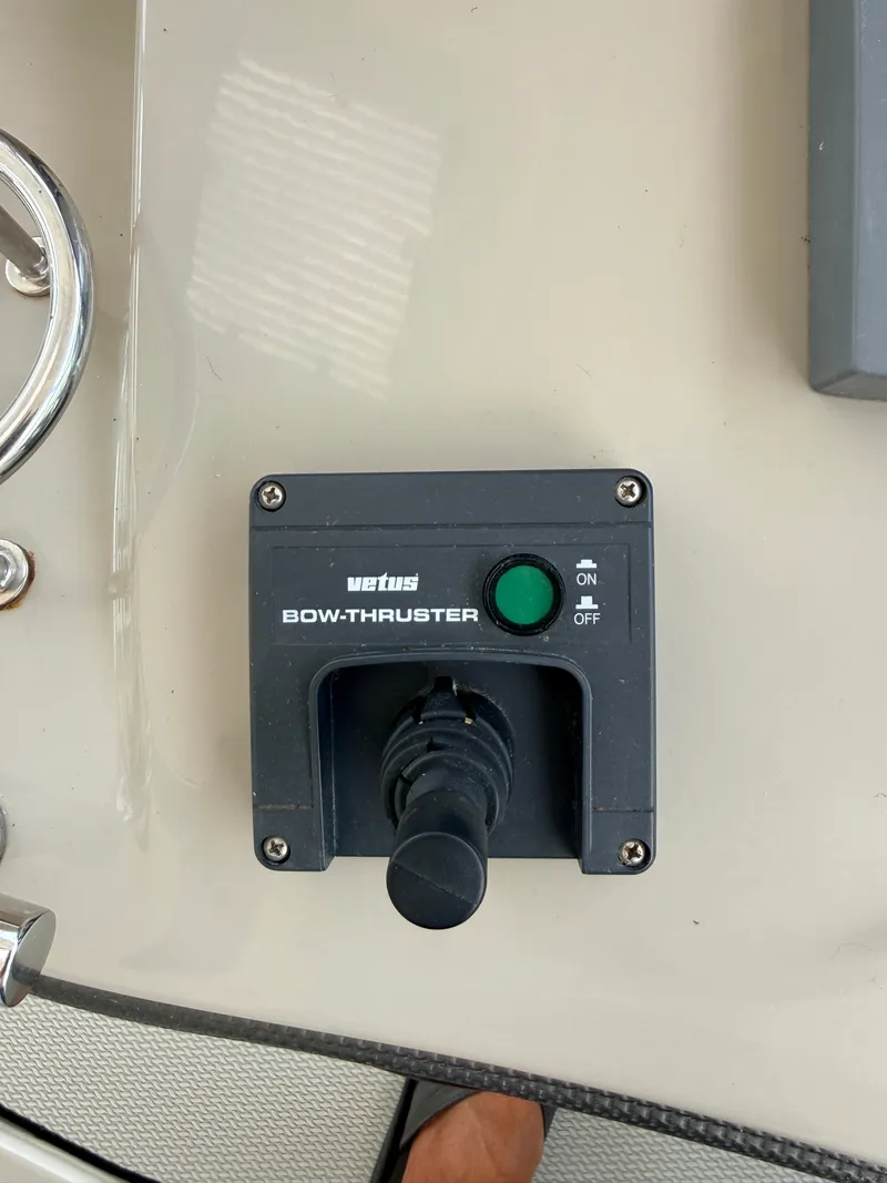 Slide: The Image of Close-up of a Vetus bow thruster control panel on a 2005 Sea Ray 420 Sundancer. - 17