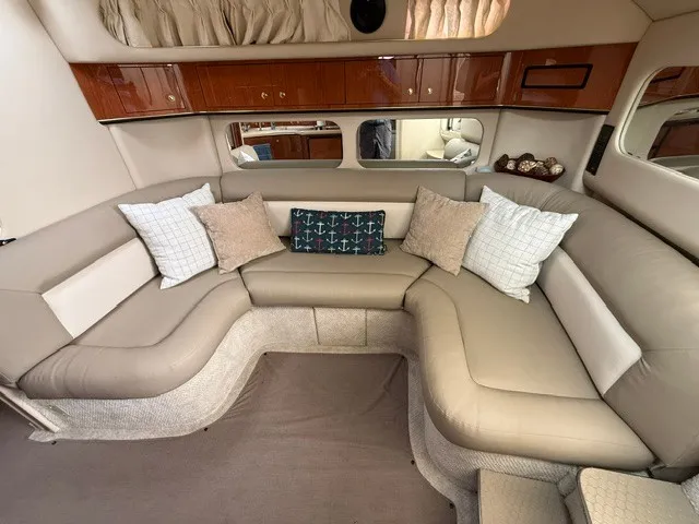 Slide: The Image of Sea Ray 370 Express Cruiser 1999 - 10