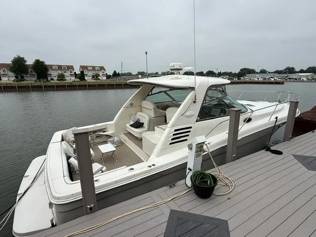 Slide: The Image of Sea Ray 370 Express Cruiser 1999 - 1
