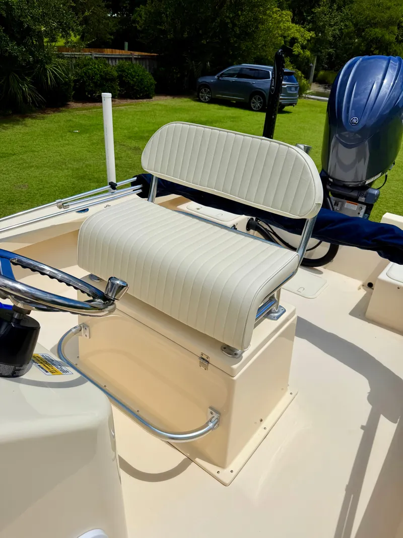 Slide: The Image of Jones Brothers 23 Bateau 2024 - 21