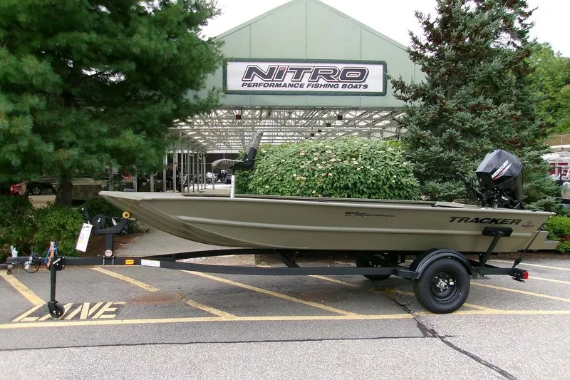 The Image of Tracker Grizzly 1654 T Sportsman 2027 - undefined