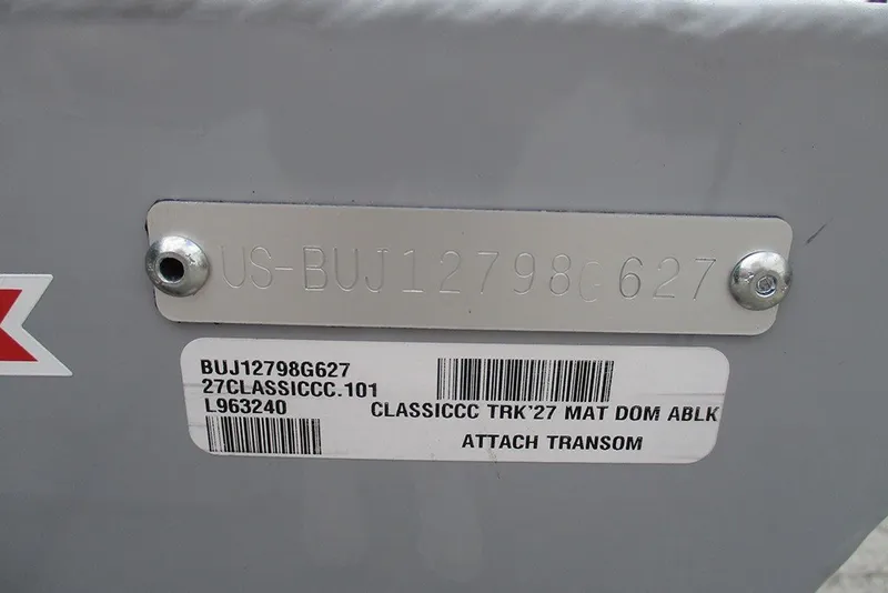 Slide: The Image of Tracker Bass Tracker Classic CC 2027 - 29