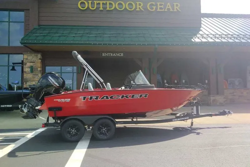 The Image of 2027 Tracker Pro Guide V-175 Combo boat outside outdoor gear store. - 0