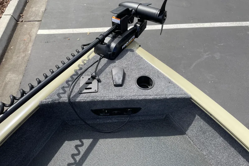 Slide: The Image of 2027 Tracker Pro Guide V-175 Combo boat with Minn Kota trolling motor. - 32