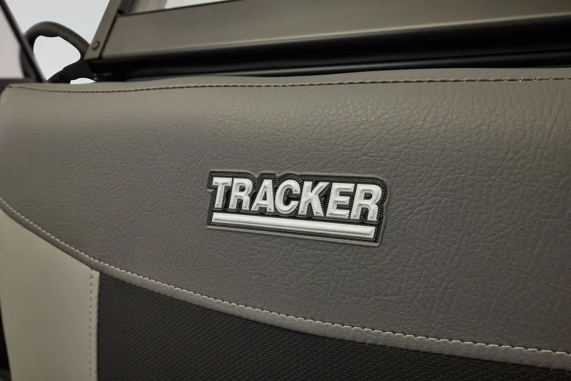 Slide: The Image of Tracker Pro Guide V-175 Combo 2027 - 32