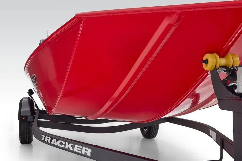 Slide: The Image of Tracker Pro 170 2027 - 19