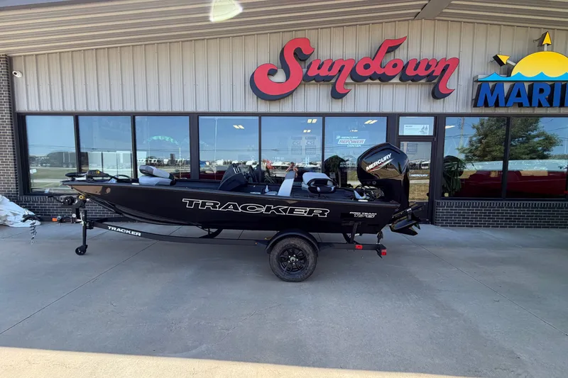 The Image of 2027 Tracker Pro Team 175 boat displayed outside Sundown Marine dealership. - 0