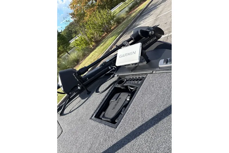 Slide: The Image of 2027 Nitro Z18 XL Pro boat with Garmin navigation system on deck. - 4