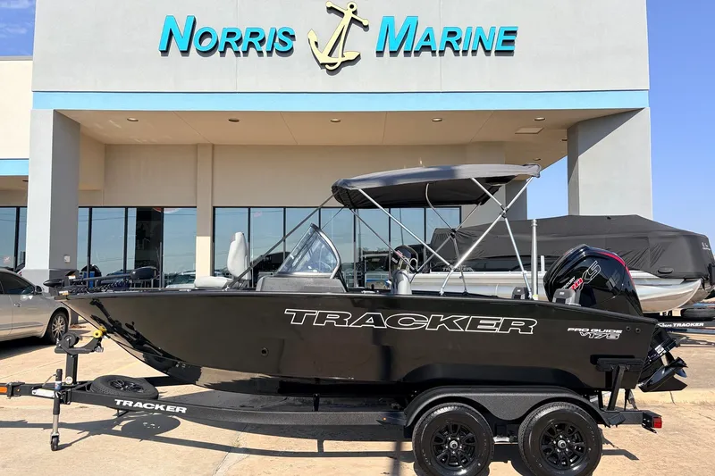 The Image of 2027 Tracker Pro Guide V-175 Combo boat displayed at Norris Marine dealership. - 0