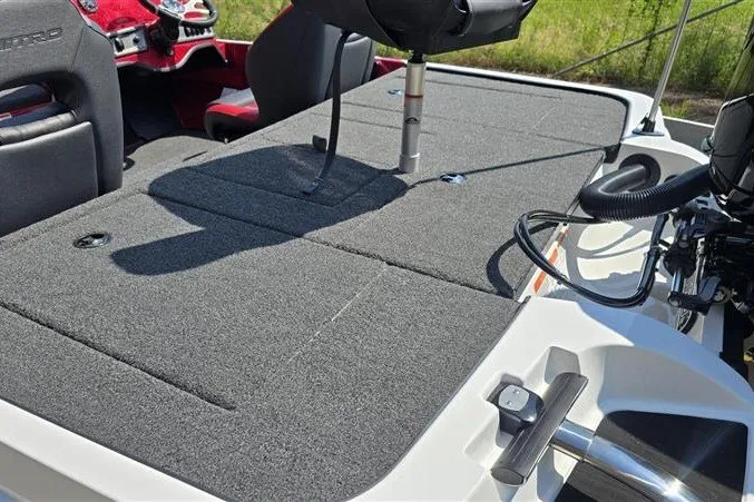 Slide: The Image of 2027 Nitro Z18 XL boat deck with seating and control panel. - 9