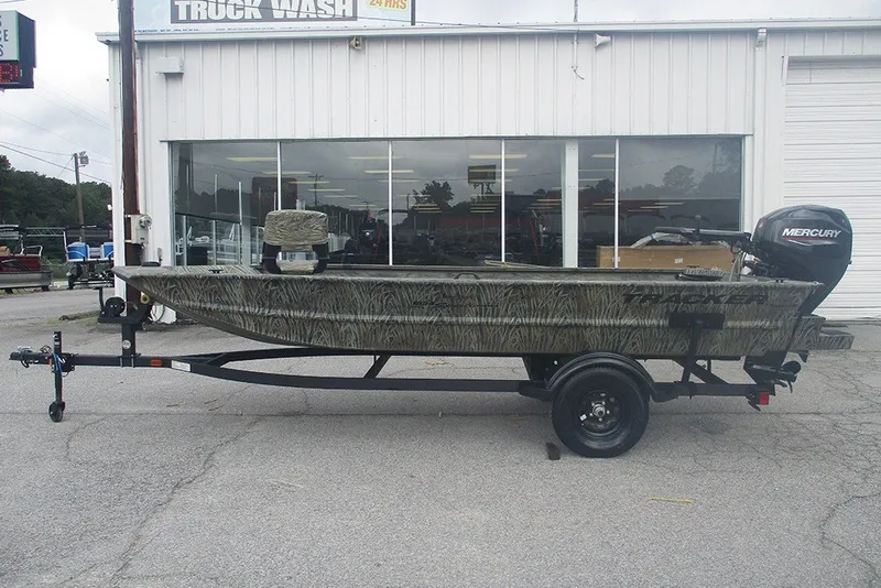The Image of Tracker Grizzly 1654 T Sportsman 2027 - 1