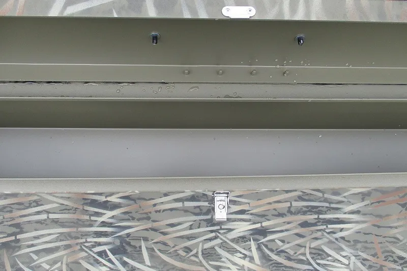 Slide: The Image of Tracker Grizzly 1654 T Sportsman 2027 - 17
