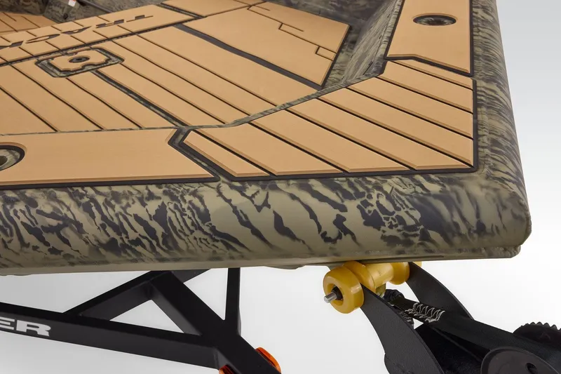 Slide: The Image of Tracker Grizzly 1553 Timber 2027 - 14