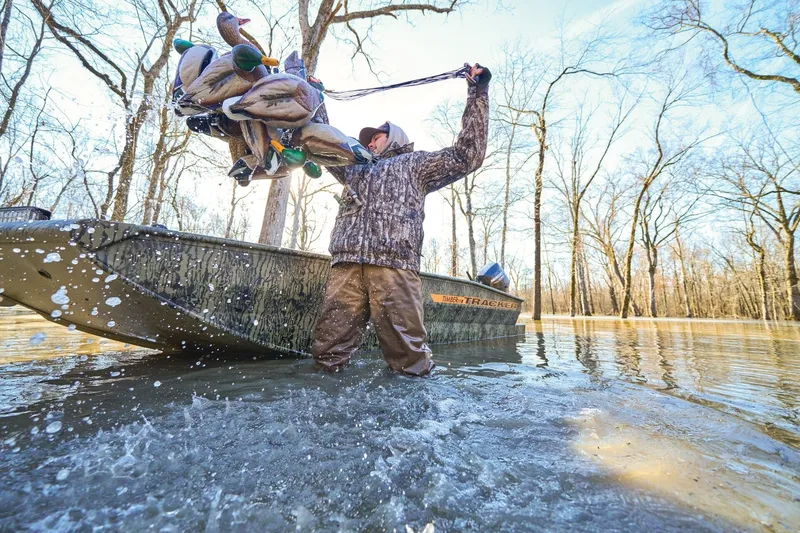 Slide: The Image of Tracker Grizzly 1553 Timber 2027 - 20
