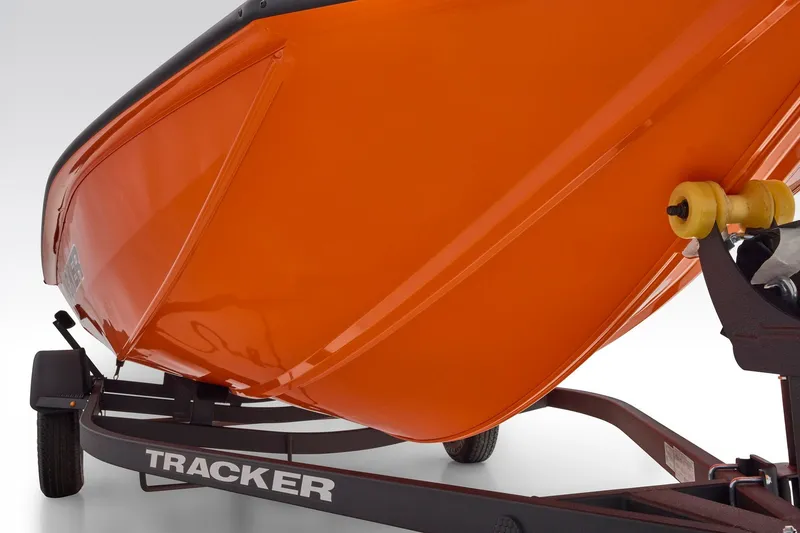 Slide: The Image of Tracker Pro Team 175 2027 - 24
