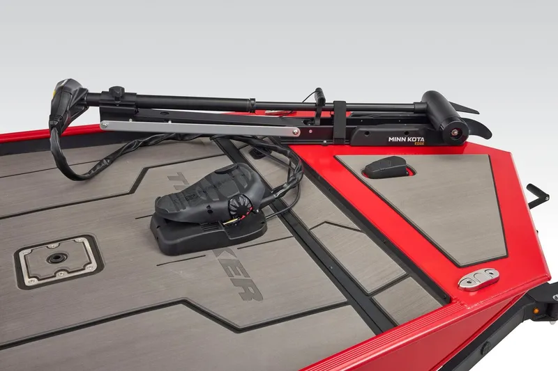 Slide: The Image of Tracker Pro 170 2027 - 13