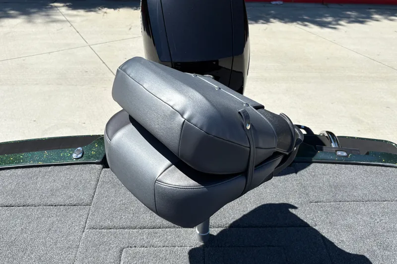 Slide: The Image of Rear seat of 2027 Nitro Z18 XL boat on a sunny day. - 24