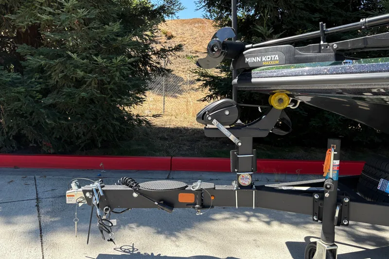 Slide: The Image of Trailer hitch of a 2027 Nitro Z18 XL boat with Minn Kota Maxxum motor. - 10