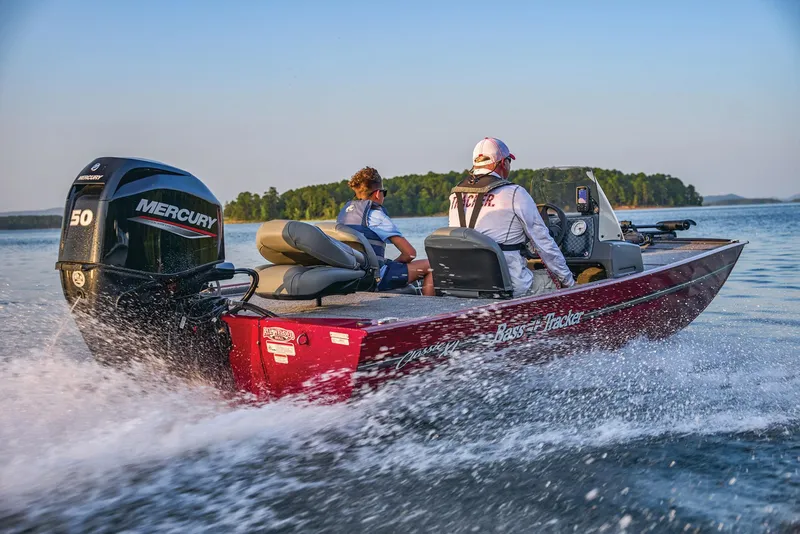 Slide: The Image of Tracker Bass Tracker Classic XL 2027 - 45