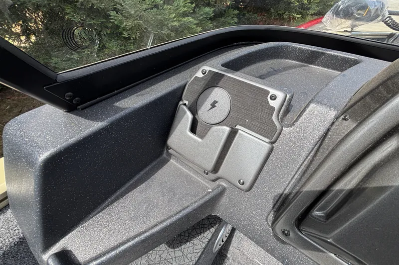 Slide: The Image of Dashboard of 2027 Tracker Pro Guide V-175 Combo boat with charging port. - 47