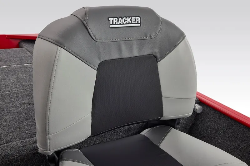Slide: The Image of Tracker Bass Tracker Classic XL 2027 - 17