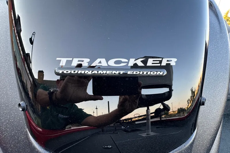 Slide: The Image of 2027 Tracker Pro Team 175 Tournament Edition boat logo with reflection. - 19
