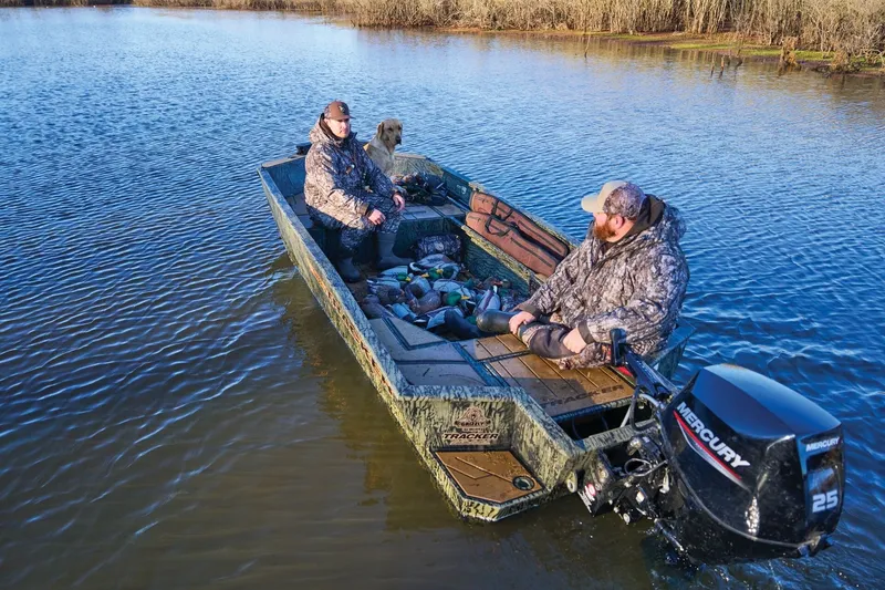 Slide: The Image of Tracker Grizzly 1553 Timber 2027 - 39