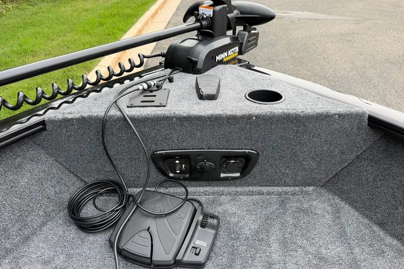 Slide: The Image of 2027 Tracker Pro Guide V-175 Combo boat with Minn Kota PowerDrive trolling motor. - 24