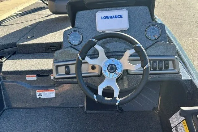 Slide: The Image of Steering console of 2027 Nitro Z18 XL boat with Lowrance display and gauges. - 10