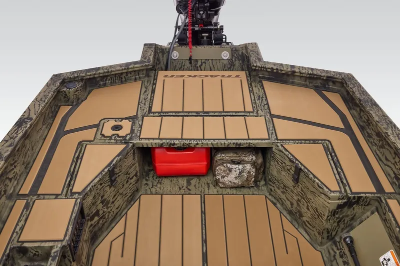 Slide: The Image of Tracker Grizzly 1553 Timber 2027 - 17