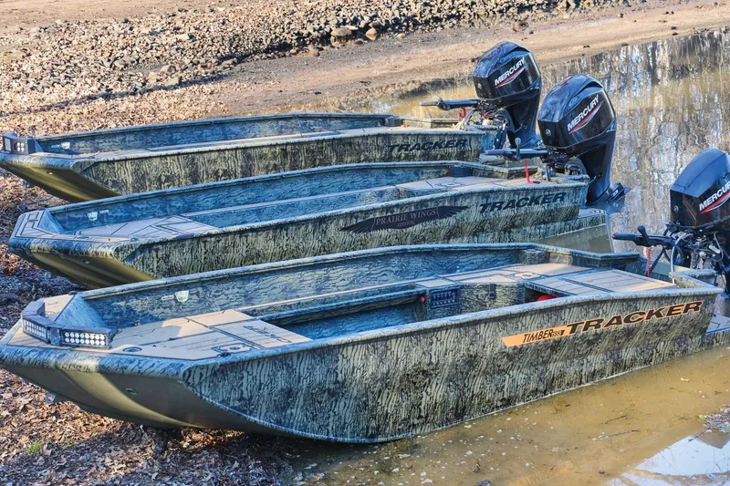 Slide: The Image of Tracker Grizzly 1553 Timber 2027 - 30