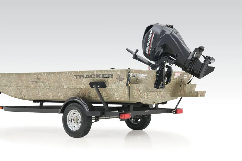 Slide: The Image of Tracker Grizzly 1654 T Sportsman 2027 - 27