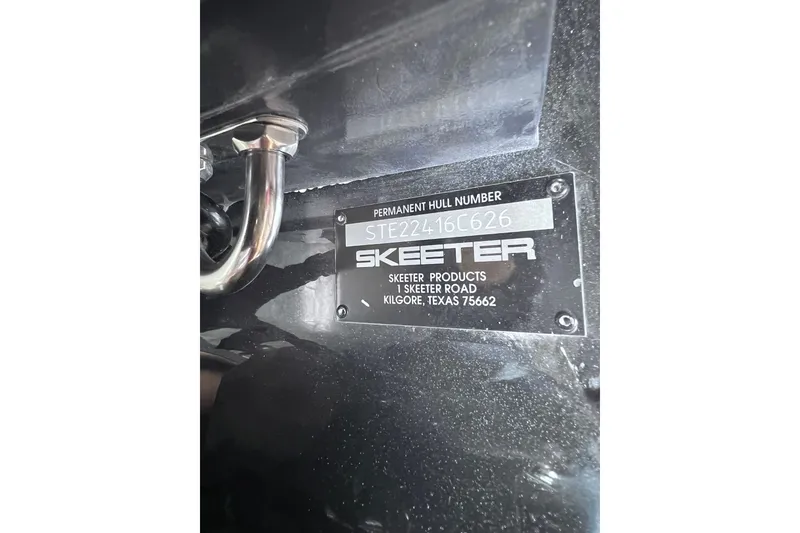 Slide: The Image of 2026 Skeeter FXR20 hull identification plate with serial number and manufacturer details. - 22