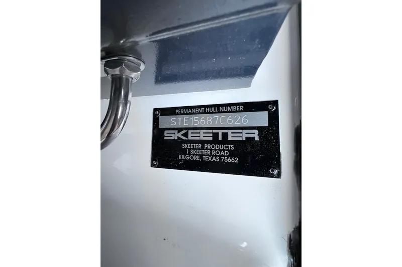 Slide: The Image of Hull identification plate on 2026 Skeeter ZXR20 SE boat. - 19