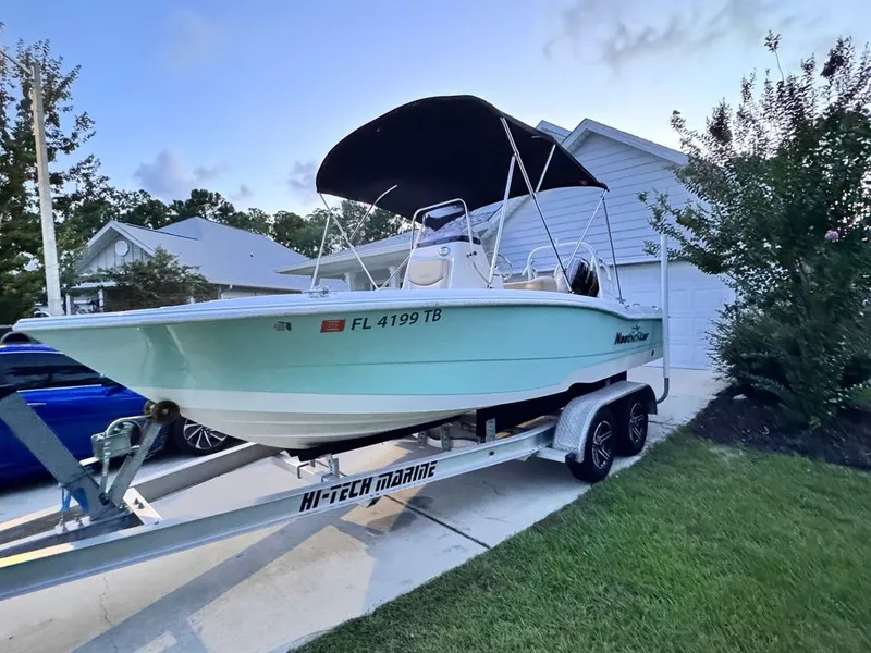 Slide: The Image of NauticStar 191 Hybrid 2022 - 4