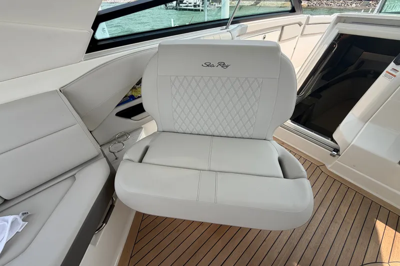 Slide: The Image of Luxurious seating on 2023 Sea Ray SLX 400 boat with elegant design and craftsmanship. - 18