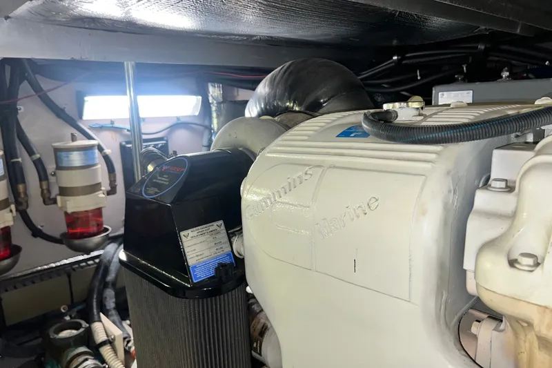Slide: The Image of Engine room of a 2003 Sea Ray 480 Motor Yacht with Cummins Marine engine. - 32