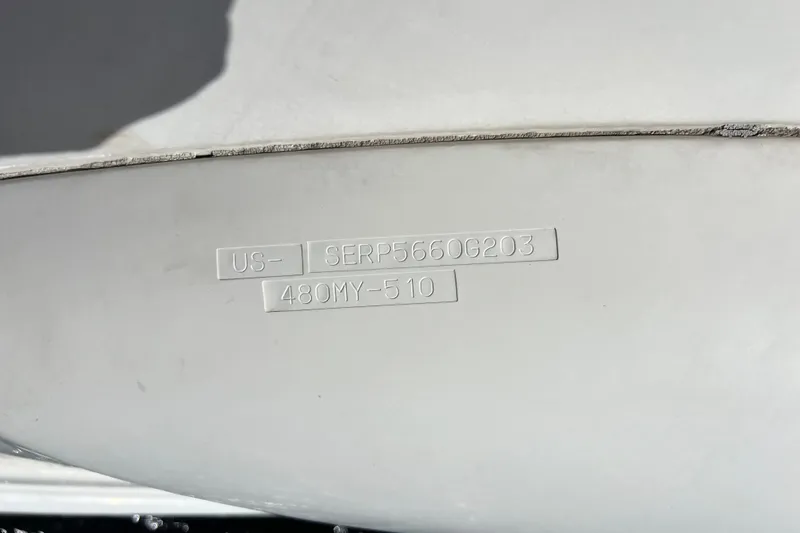 Slide: The Image of Hull identification number on 2003 Sea Ray 480 Motor Yacht. - 195