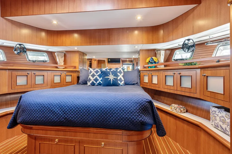 Slide: The Image of Master Stateroom Features - 22