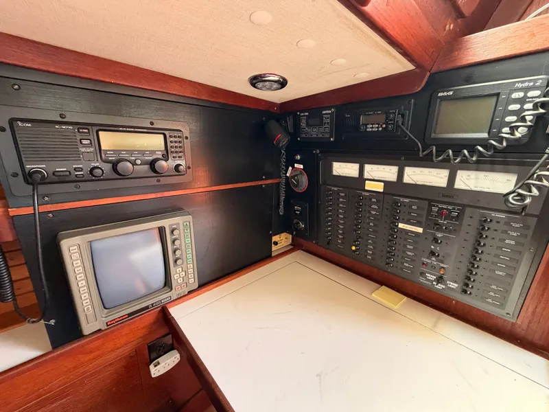 Slide: The Image of Sabre 425 1991 - 55