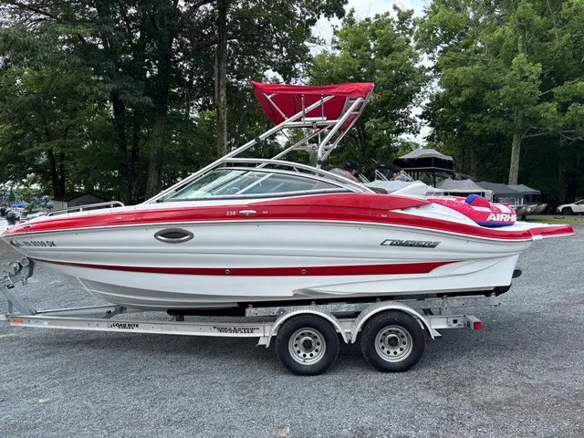 The Image of Cruisers Bow Rider 238 2013 - 1