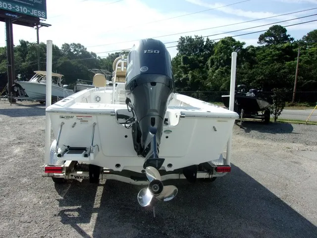 Slide: The Image of Sportsman Masters 207 Bay Boat 2021 - 9
