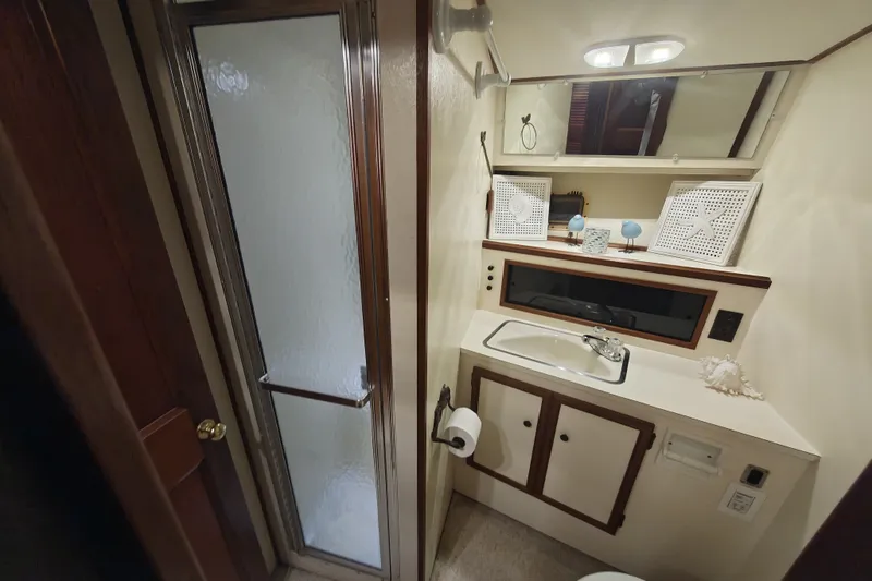 Slide: The Image of Viking 43 Double Cabin 1979 - 22